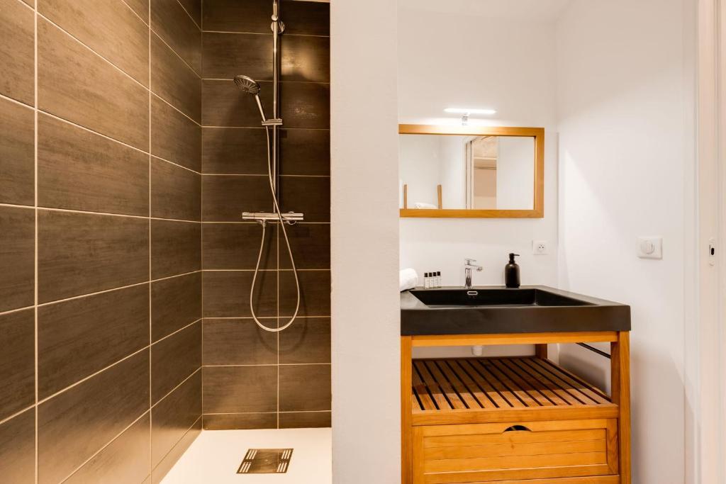 Kúpeľňa v ubytovaní Le Grenette - Appartement pour 2 à 4 personnes en plein coeur d'Annecy