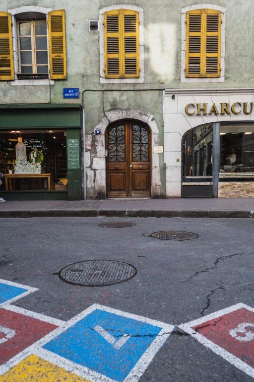 Fotografia z galérie ubytovania Le Grenette - Appartement pour 2 à 4 personnes en plein coeur d'Annecy v destinácii Annecy