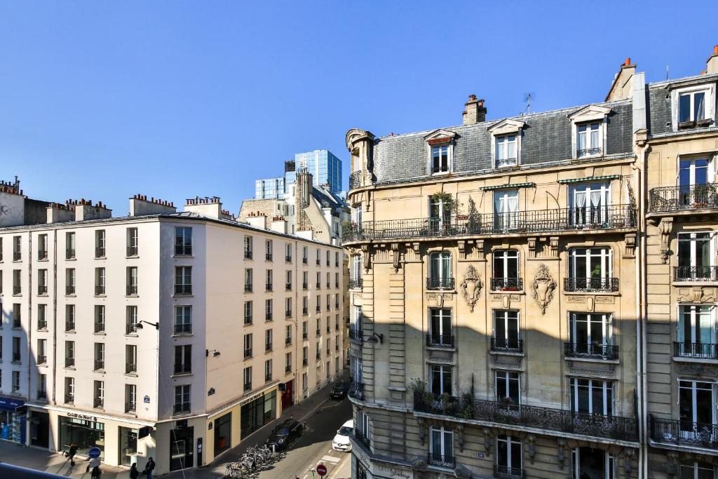 Budynek, w którym mieści się apartament