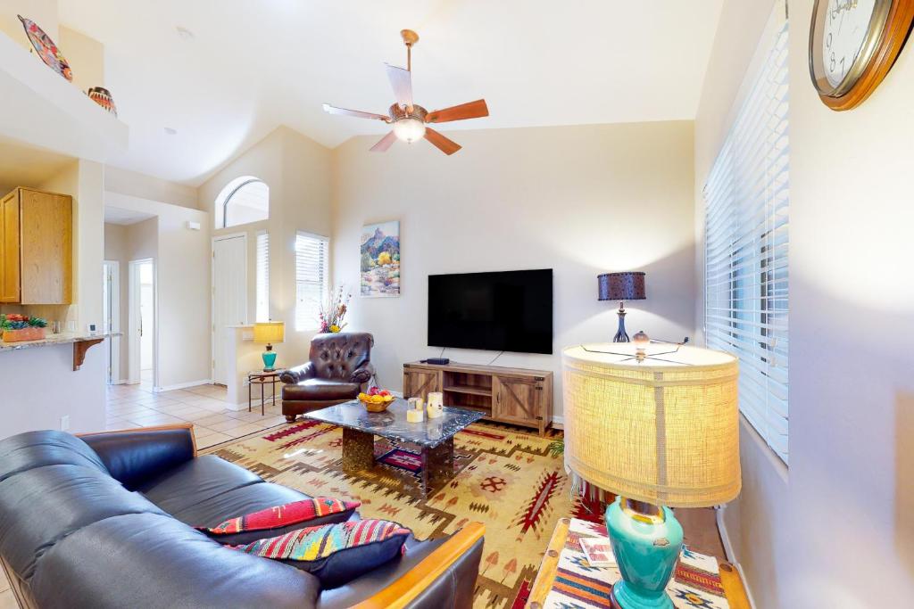 Μια τηλεόραση ή/και κέντρο ψυχαγωγίας στο Vistoso Village #183