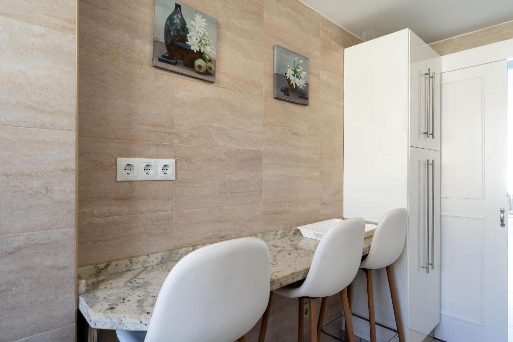 Fotografia z galérie ubytovania Dona Lola Patricia - Spacious 3 bedroom top floor apartment with uninterrupted sea views - Only a few meters to Calahonda beach - Costa del Sol - CS188 v destinácii Mijas