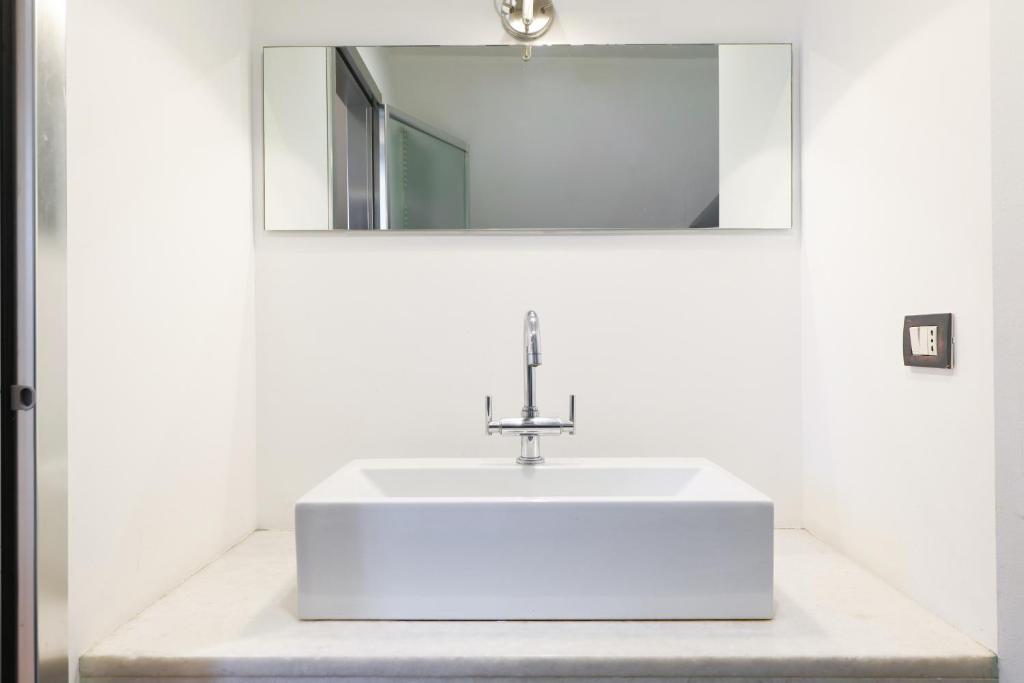 Łazienka w obiekcie Duomo Luxury Apartment VIII