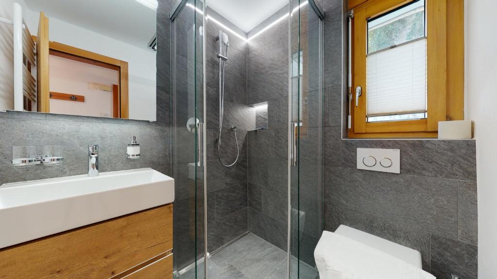 Koupelna v ubytování Haus Marietta - Leukerbad