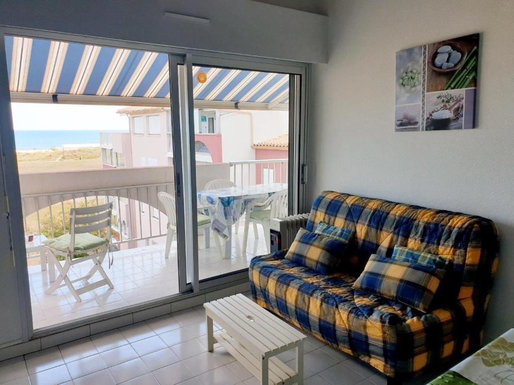 Posedenie v ubytovaní AMOUREVA Joli T3 vue mer piscine Cap d Agde