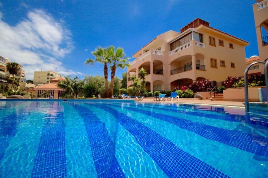 Apartamentos Golf Park Sunny Cozy Apartment near the Ocean with double terraces in Golf del Sur Tenerife South en San Miguel de Abona, Tenerife