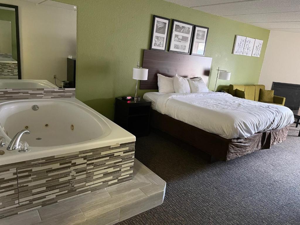 Sleep Inn & Suites near Sports World Blvd photo