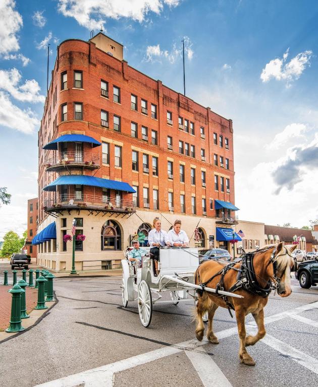 Lafayette Hotel Marietta - Housity