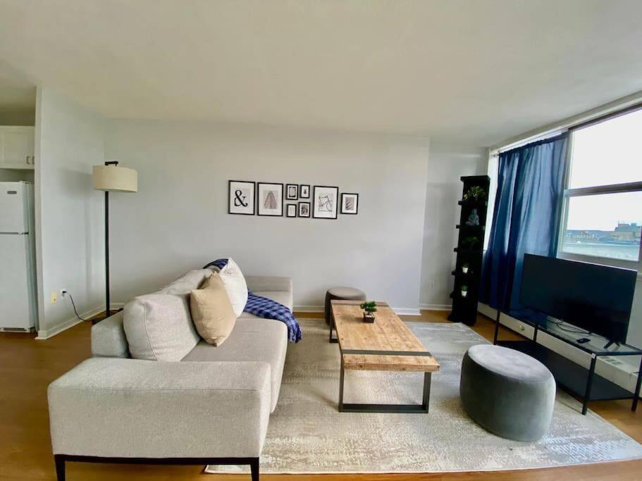 111 Spacious Suite