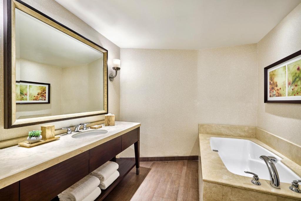 Koupelna v ubytování Omni Tucson National Resort & Spa