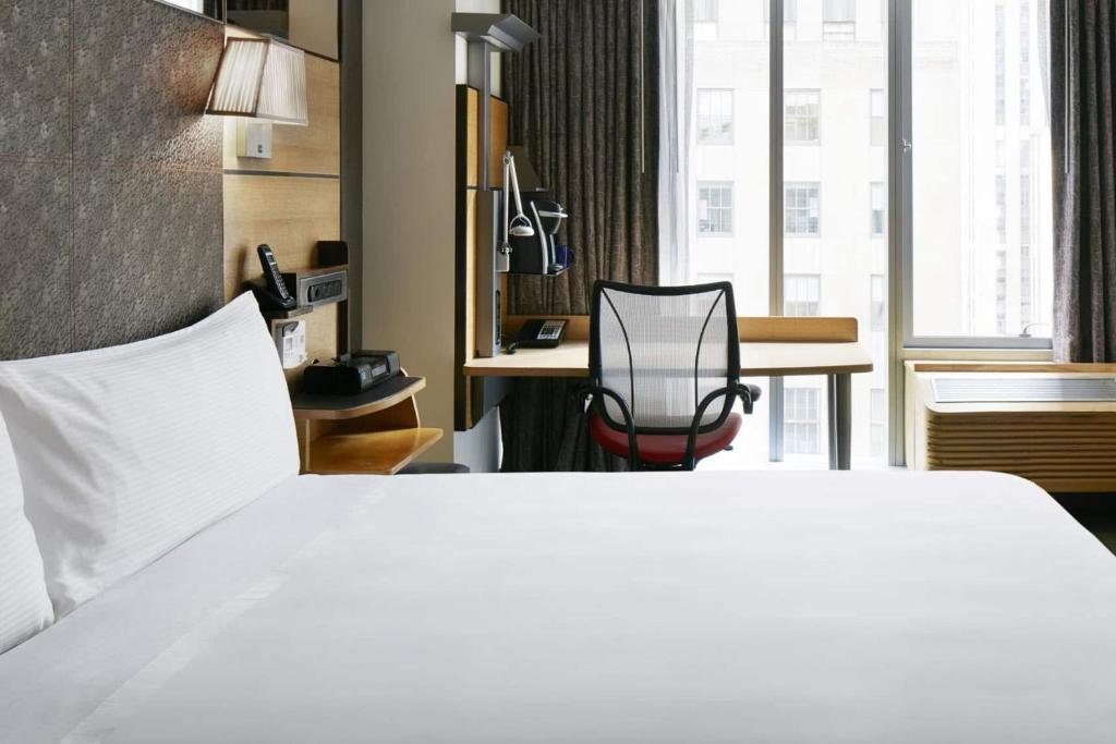 The Jewel Hotel, New York 4