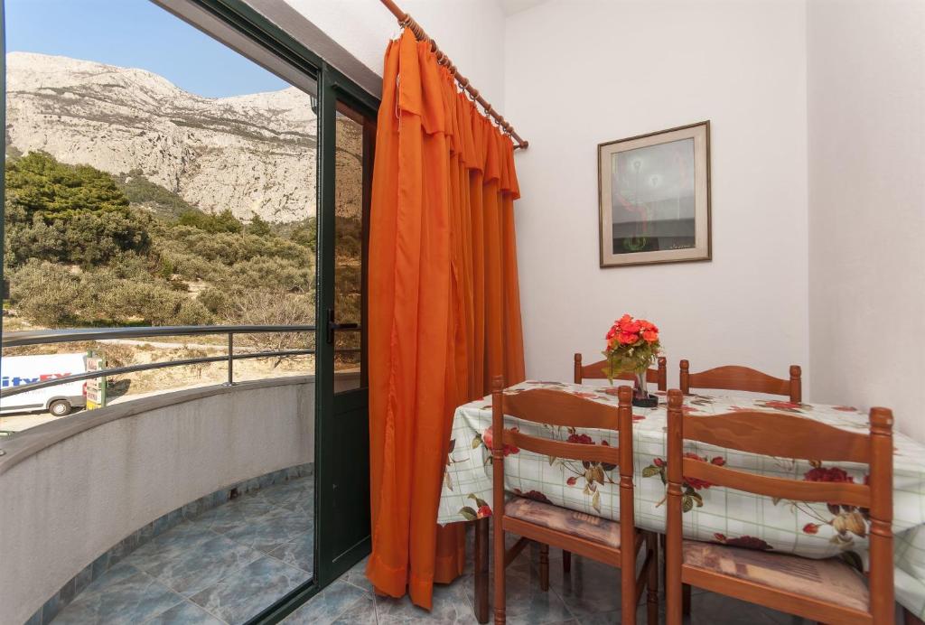 Nespecifikovaný výhled na hory nebo výhled na hory při pohledu z apartmánu