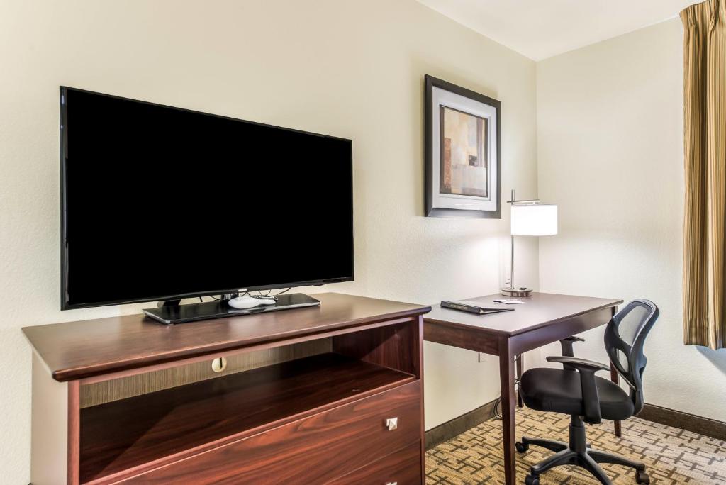 Cobblestone Hotel & Suites - Hutchinson - Camera King - Accesso Disabili