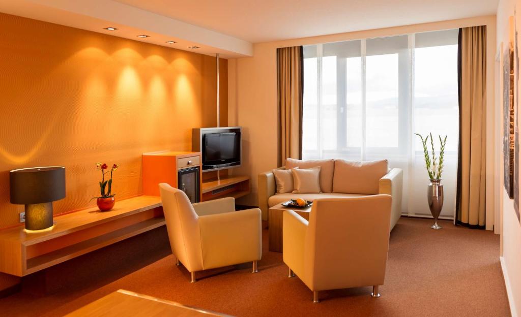 Dorint Main Taunus Zentrum Frankfurt Sulzbach - Resim 37