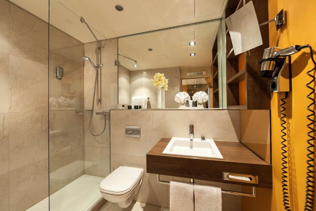 Dorint Main Taunus Zentrum Frankfurt Sulzbach - Resim 32