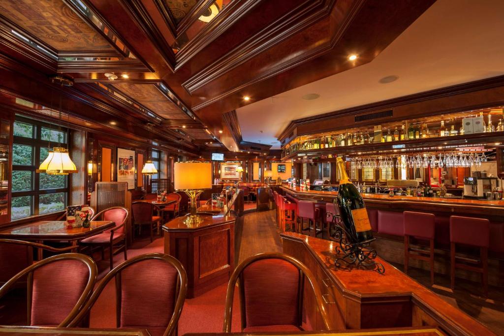 Dorint Main Taunus Zentrum Frankfurt Sulzbach - Resim 44