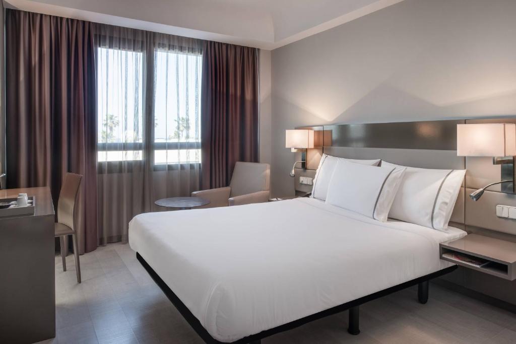 Posteľ alebo postele v izbe v ubytovaní AC Hotel Iberia Las Palmas by Marriott