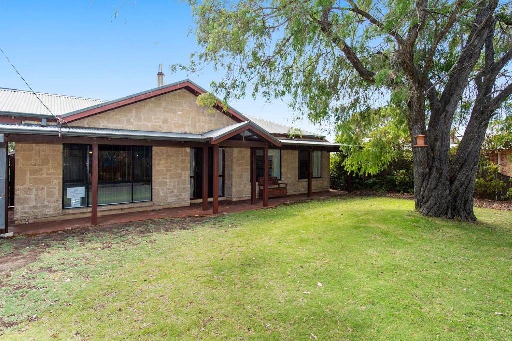 Holiday on the Terrace, Dunsborough (updated prices 2024)