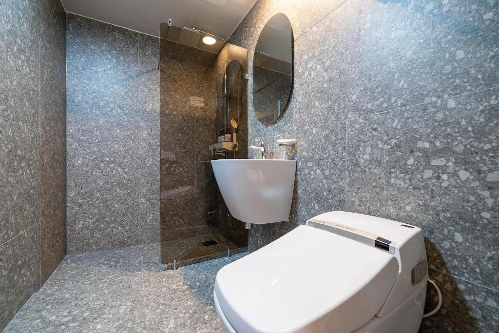 Koupelna v ubytování Browndot Hotel Namchuncheon
