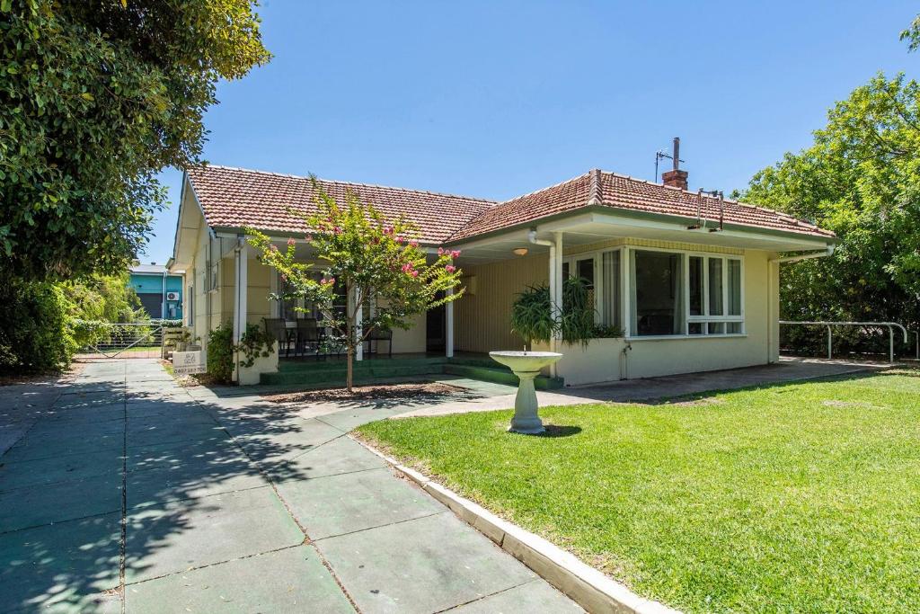 Busselton River Cottage with WiFi, Busselton (updated prices 2024)