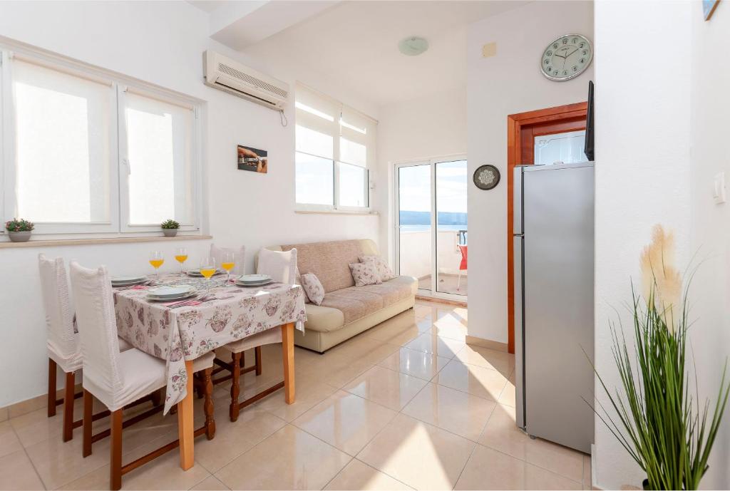 Kuchyňa alebo kuchynka v ubytovaní Apartments Jasna