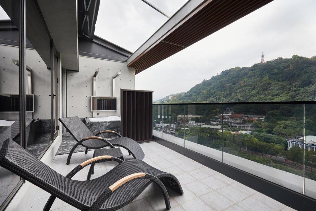 Nespecifikovaný výhled na hory nebo výhled na hory při pohledu z hotelu