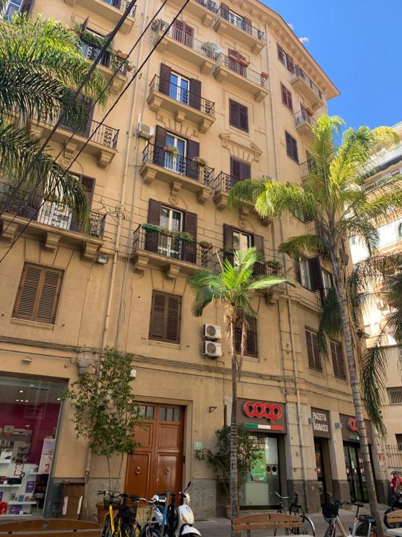 Здание апартаментов/квартиры