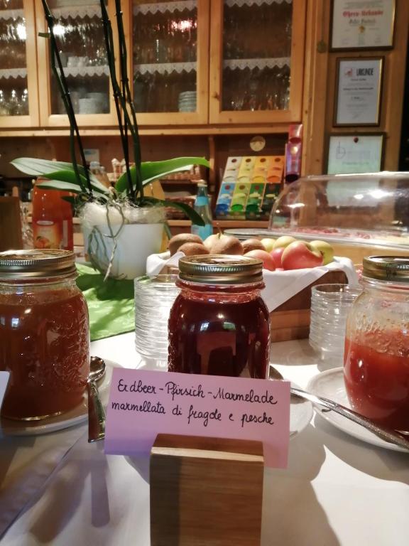 Jídlo v penzionu – hostince nebo okolí