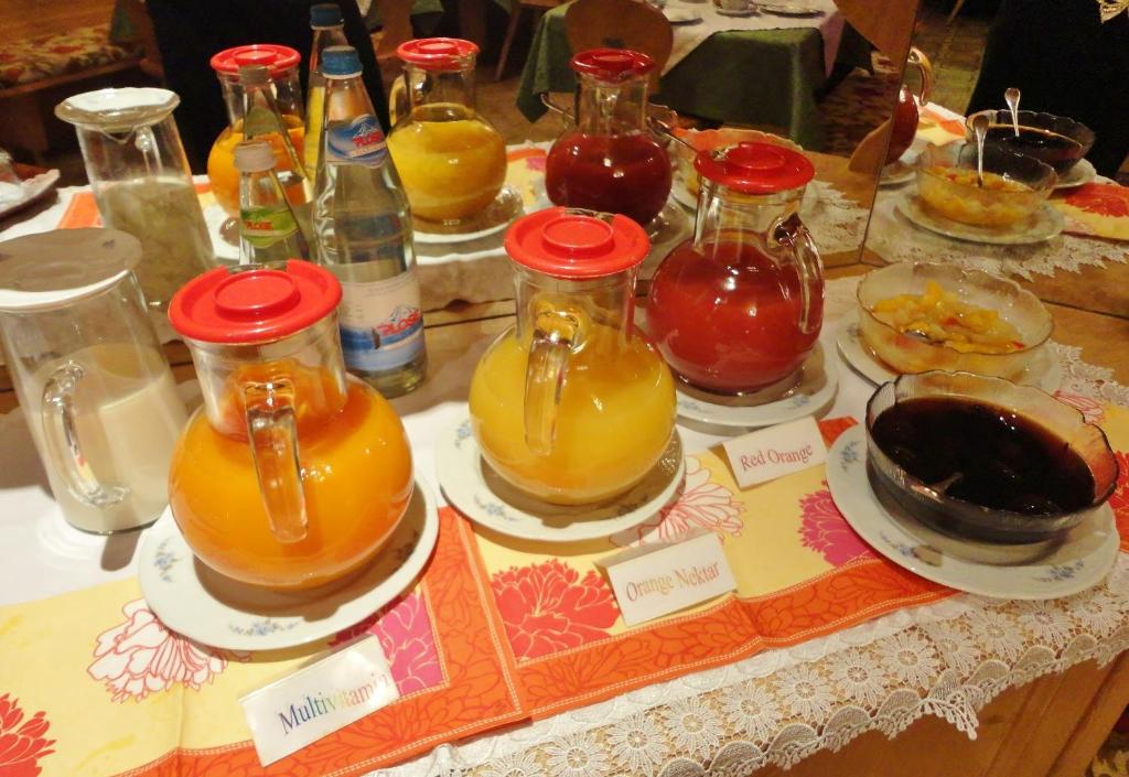 Jedlo v ubytovaní bed & breakfast alebo blízkom okolí