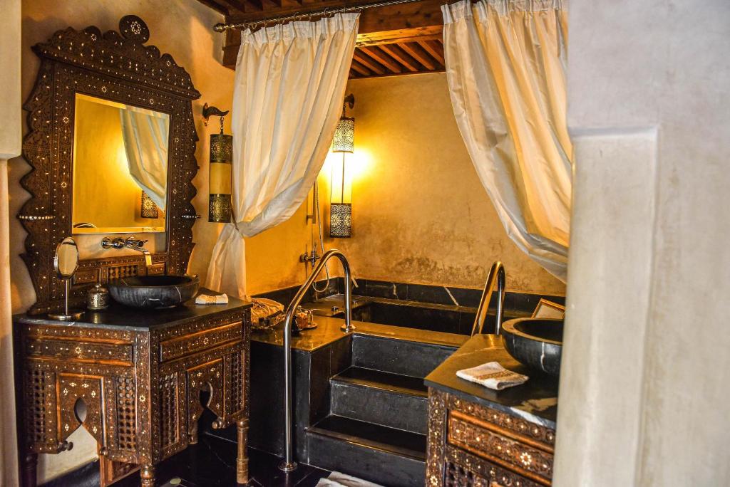 Posezení v ubytování Riad Mayfez Suites & Spa