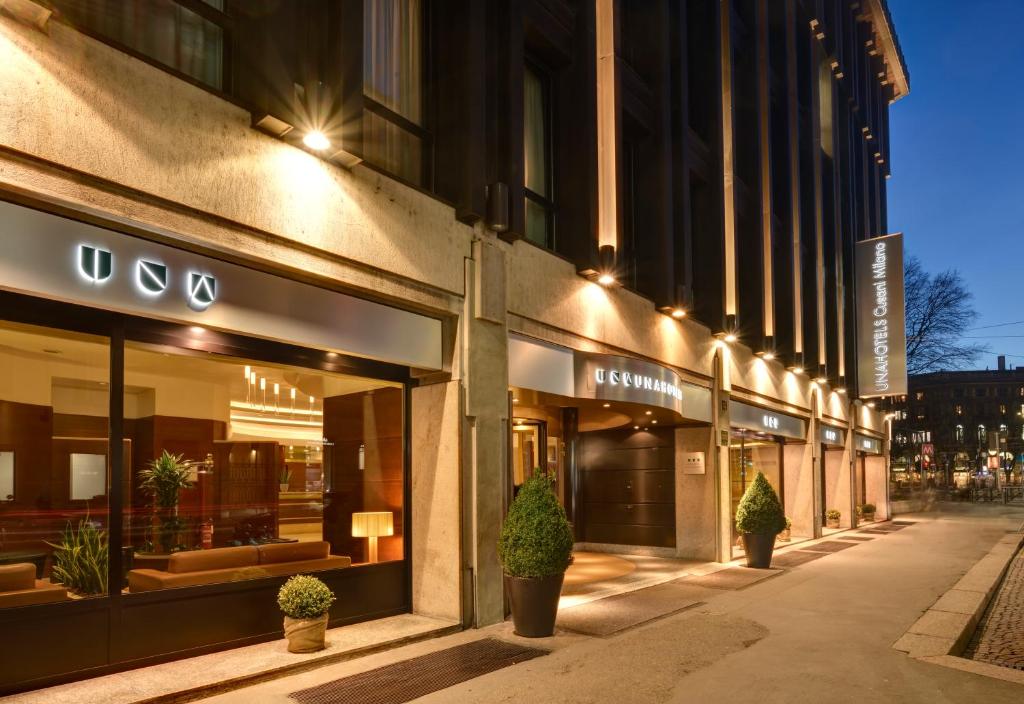UNA Hotels Cusani Milano - Resim 9