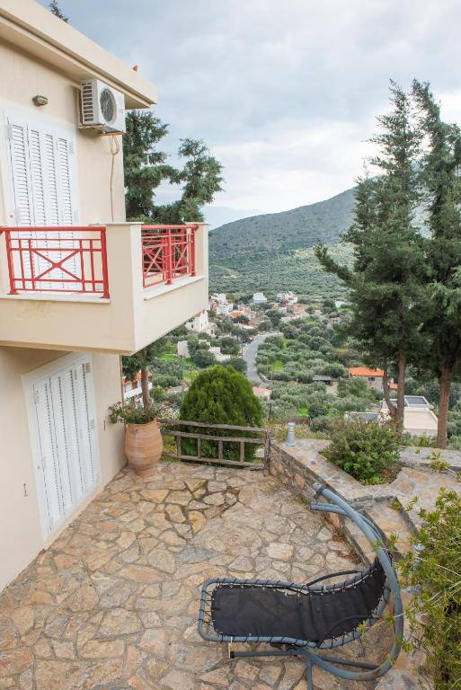 Fotografia z galérie ubytovania Spacious Villa in Kato Pine with Sea View and Private Pool. v destinácii Elunda