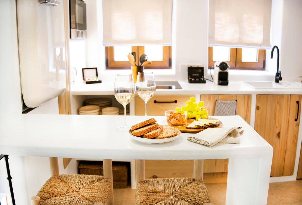 Kuchyň nebo kuchyňský kout v ubytování Villa Marineta - Apartamento con encanto en el puerto de Dénia - MyM Mediterranean Houses