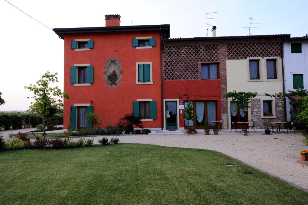 Budova, kde se the country house nachází