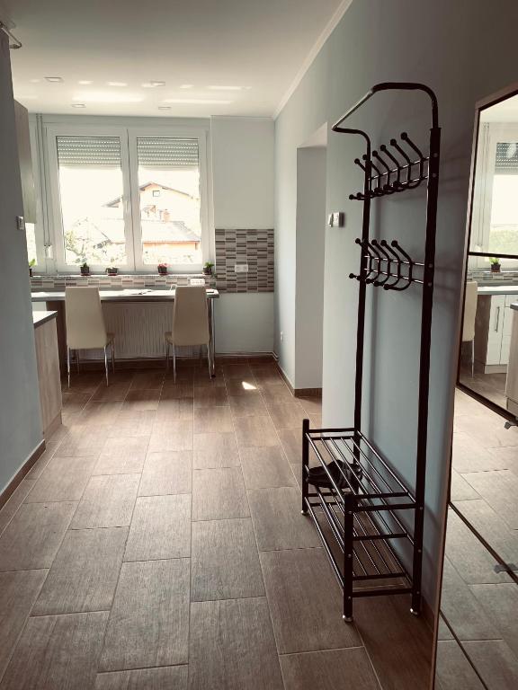 Kuchyň nebo kuchyňský kout v ubytování Modern two bedroom flat with balcony