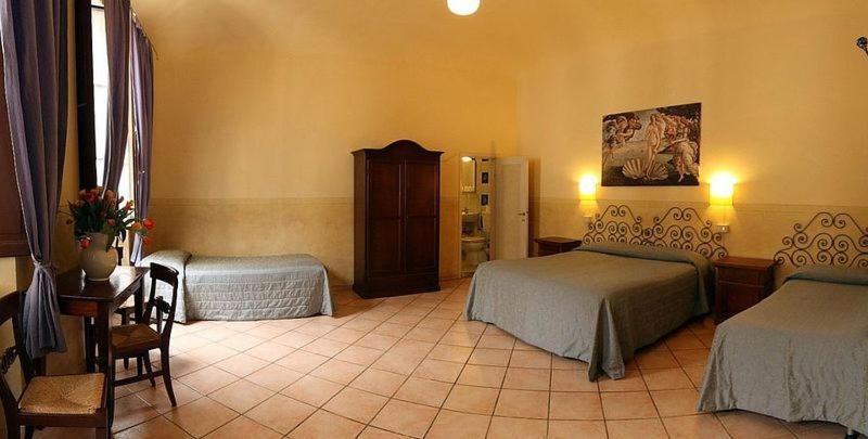 Postel nebo postele na pokoji v ubytování Hotel Bavaria