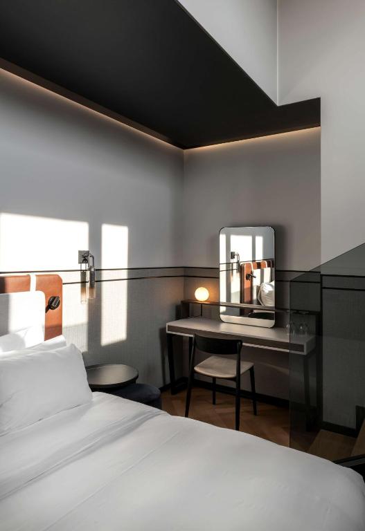 Radisson Collection Hotel, Palazzo Touring Club Milan - Resim 23