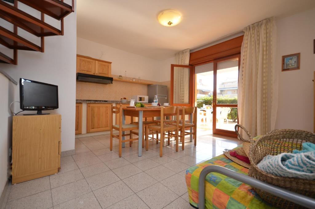A kitchen or kitchenette at Villaggio Selene