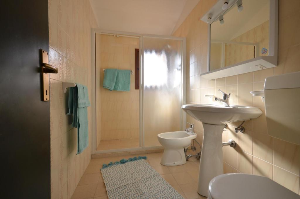 A bathroom at Villaggio Selene