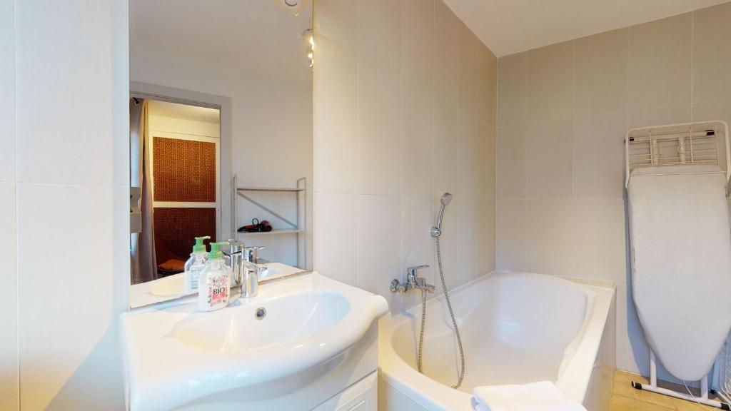 Gîte des Bains PARKING HYPERCENTRE 6-8personnes – photo 8