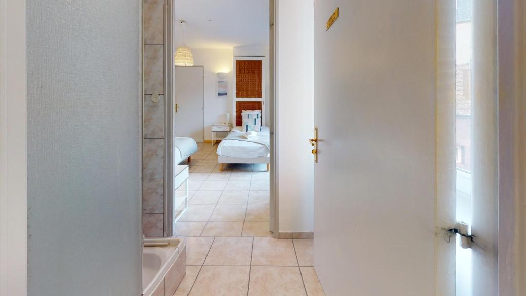 Gîte des Bains PARKING HYPERCENTRE 6-8personnes – photo 35
