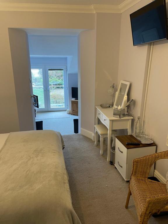 Nythfa Guest House - Deluxe King Suite
