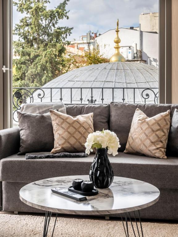 Çırağan Apart Bosphorus - Corner King Suite
