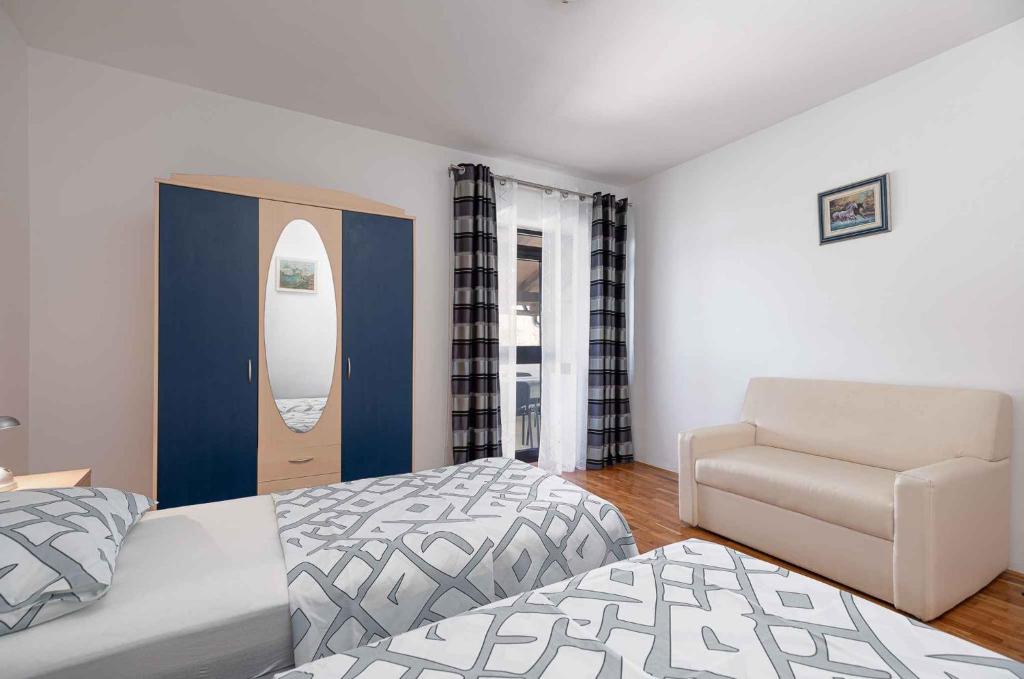 Fotografia z galérie ubytovania Apartment in Kastelir-Labinci - Istrien 42990 v destinácii Labinci