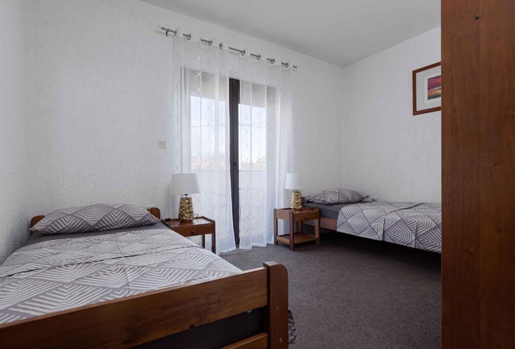 Fotografia z galérie ubytovania Apartment in Kastelir-Labinci - Istrien 42990 v destinácii Labinci
