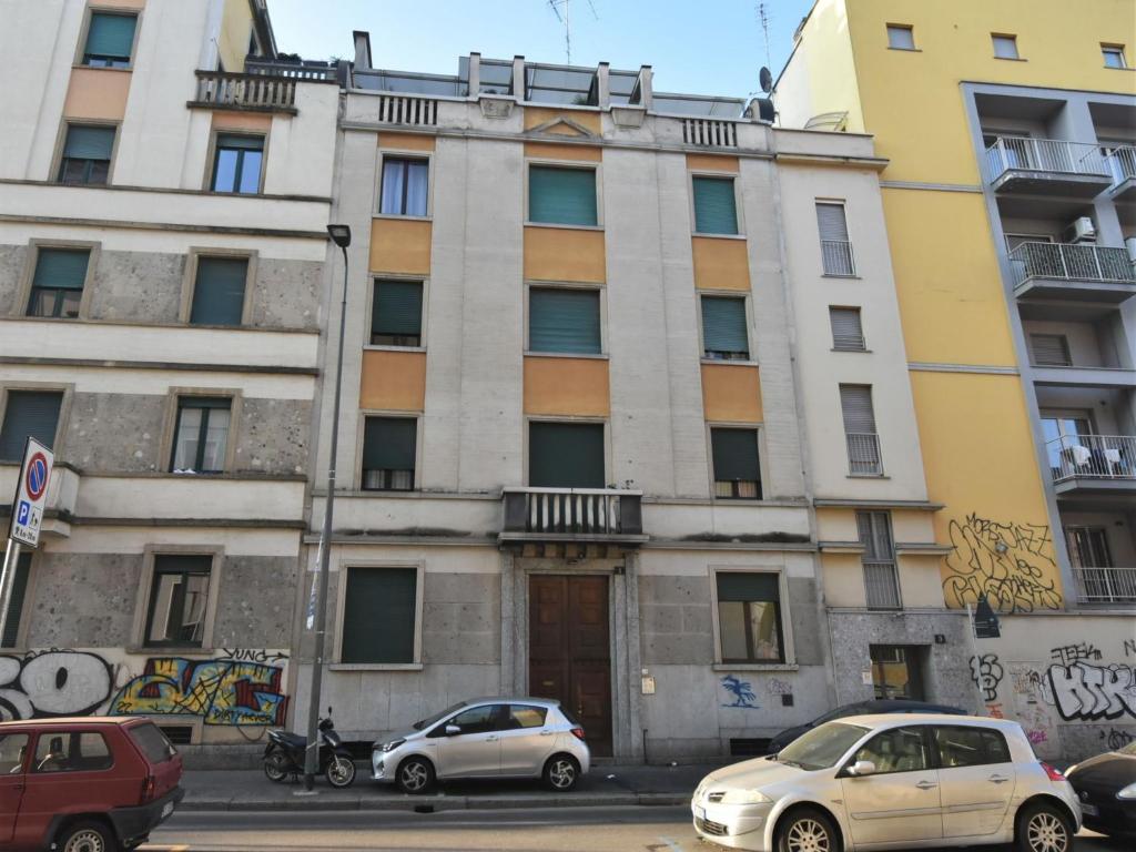The building in which Az apartmant is located