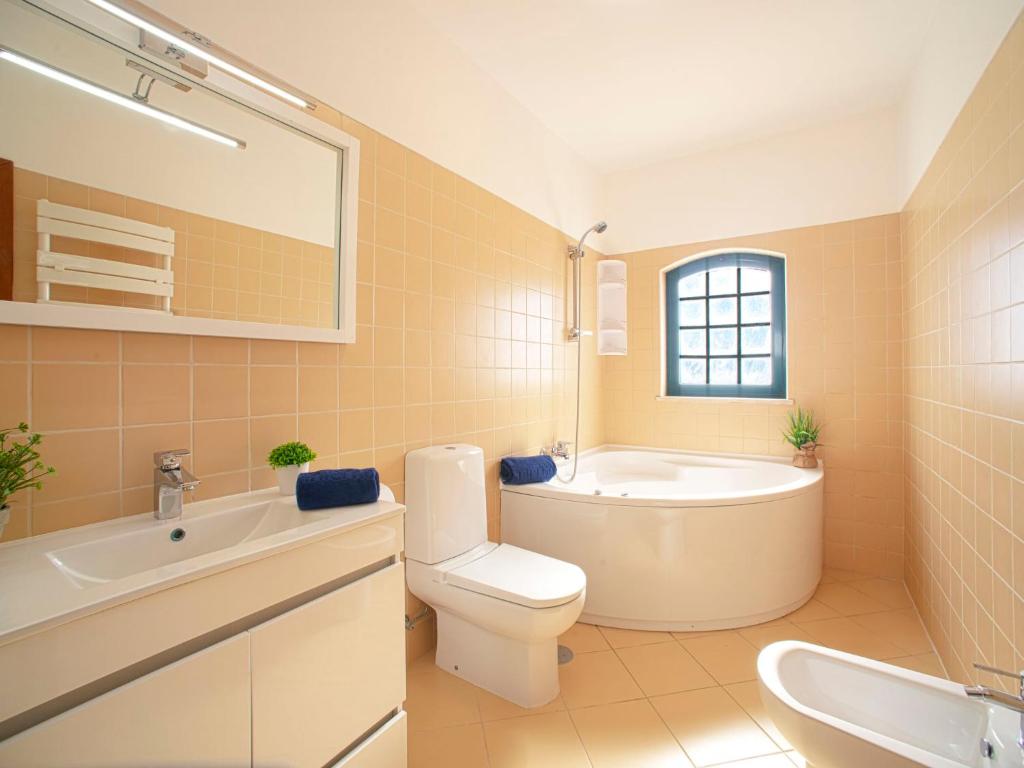 Koupelna v ubytování Holiday Home De Verão by Interhome