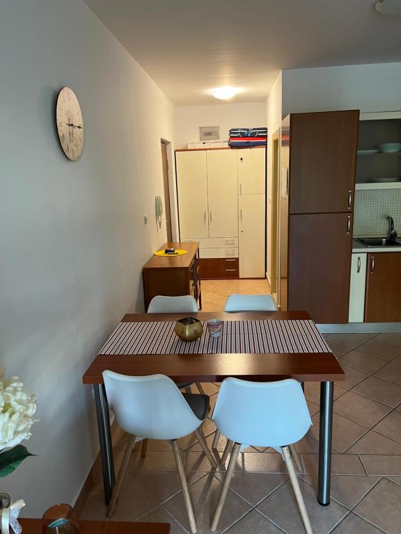 Kuchyňa alebo kuchynka v ubytovaní Mario Apartment