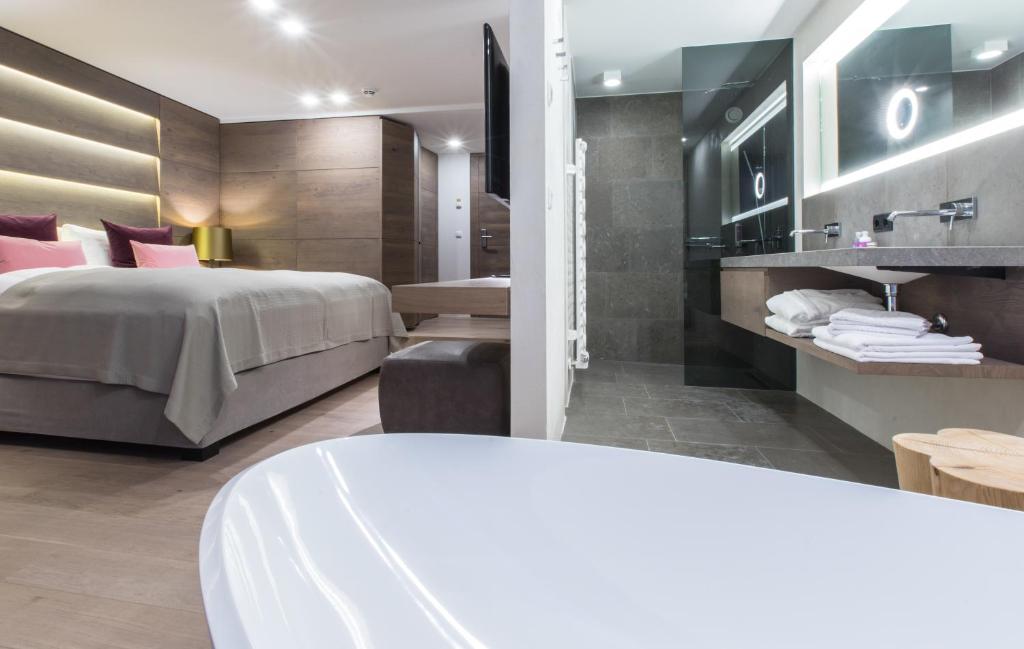 ElisabethHotel Premium Private Retreat- Adults only - 9