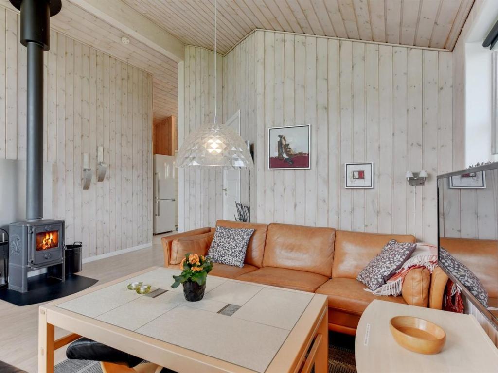 Posezení v ubytování Holiday Home Naia - 200m from the sea by Interhome
