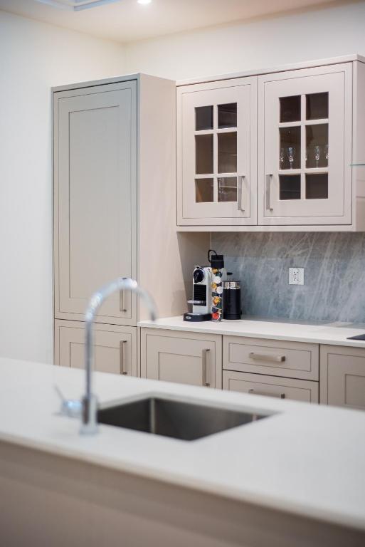 Kuchyňa alebo kuchynka v ubytovaní Apartamenty Rynek 7 by Hotel Żywiecki****